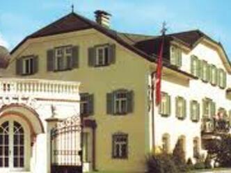 Kurhotel Schloss Strobl.jpg