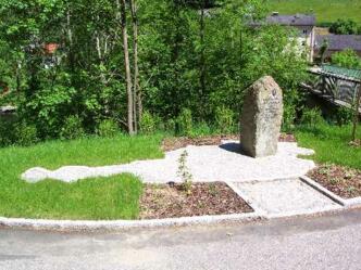 Dr. Kirchschl\u00e4ger Gedenkstein