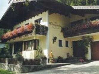 Haus Wintersteller, Sommer