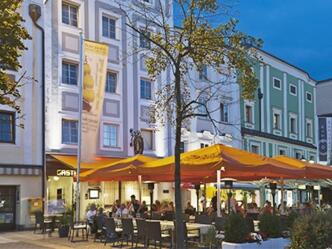 Gotel \"Zum Goldenen Schiff\" Gastgarten