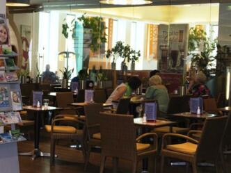 filiale-linz-landstra-e-cafe