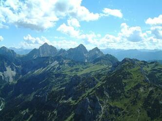 Blick vom Brentenjoch zu den &quot;Tannheimern&quot;