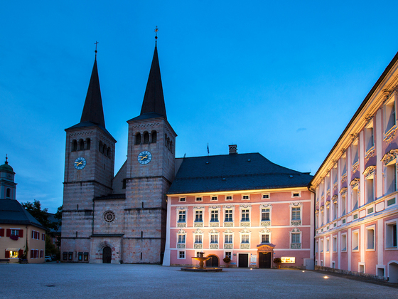 Das Königliche Schloss Berchtesgaden bei Nacht