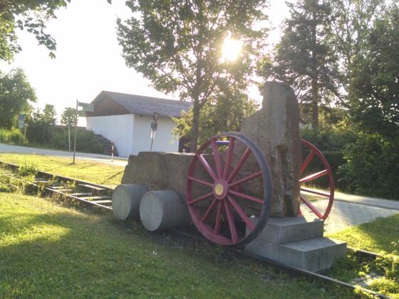 Am Eisenbahndenkmal