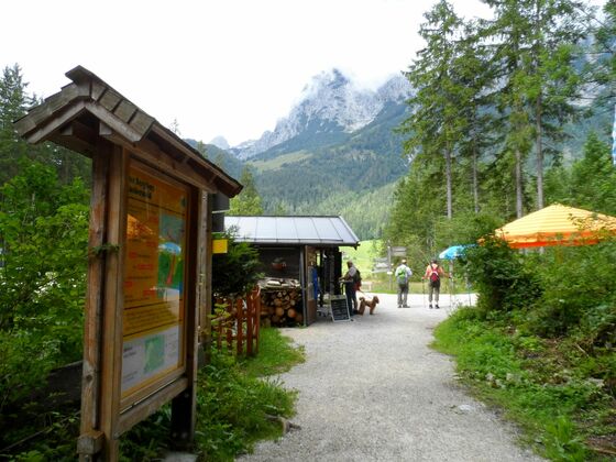 Kleiner Kiosk am Hintersee