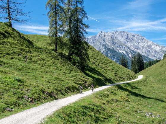 Burg Gruttenstein am Abend