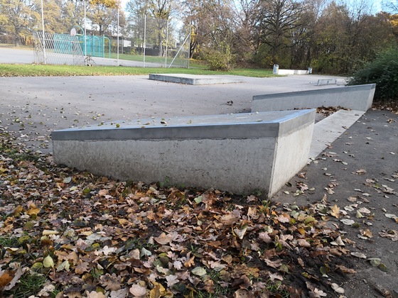 2 x Curb Down mit Treppe