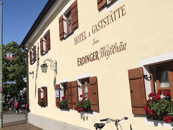 Hotel & Gaststätte zum Erdinger Weißbräu
