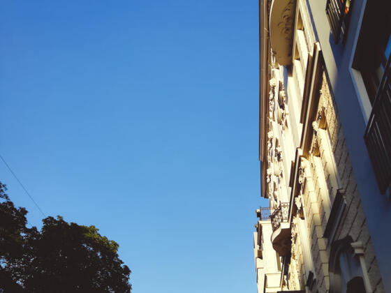 Gebäude in der Ainmillerstraße