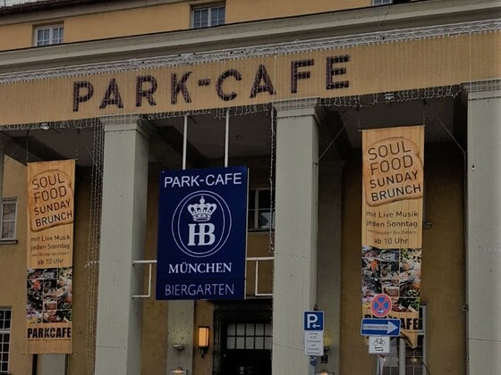 Eingang des Park Cafés am Alten Botanischen Garten