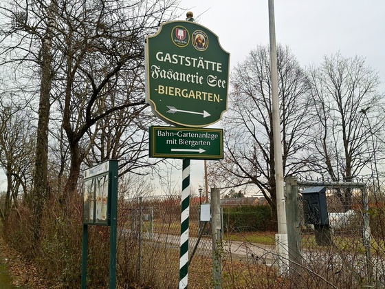 Schild der Gaststätte Fasaneriesee
