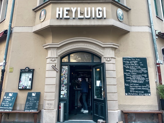 Haupteingang des Restaurants