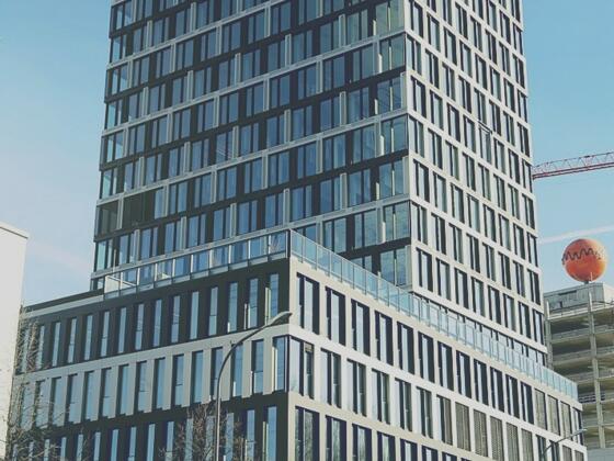 Highrise One, Bürohochhaus in Berg am Laim