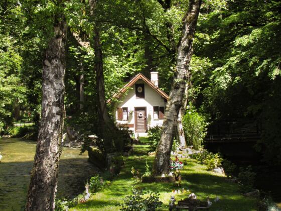 Kanalwärterhäuschen