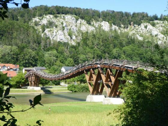 Holzbrücke Tatzlwurm in Essing im Altmühltal