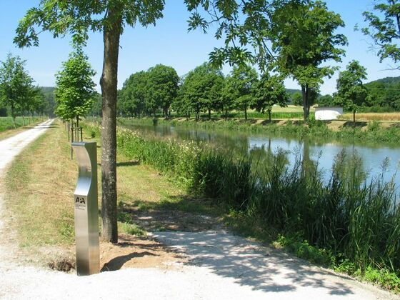 Hörpunkt am Ludwig-Donau-Main-Kanal in Altessing