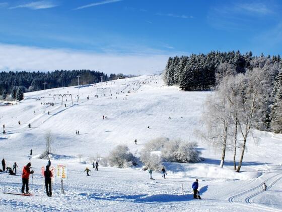 Doppellift mit Loipenstart