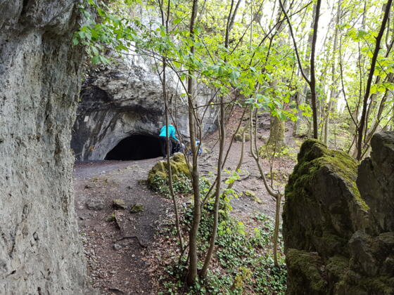 Blick zum Eingang der Wundershöhle