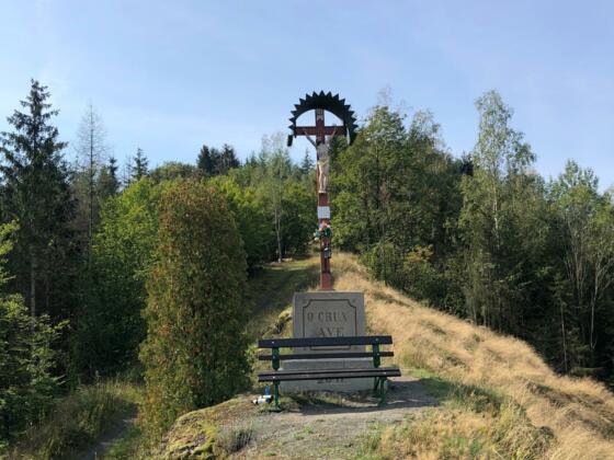 Das Kreuz auf dem Rollenberg bei Steinwiesen