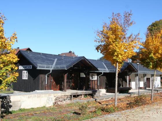 Naturparkinformationszentrum im ehemaligen Bahnhof Steinwiesen