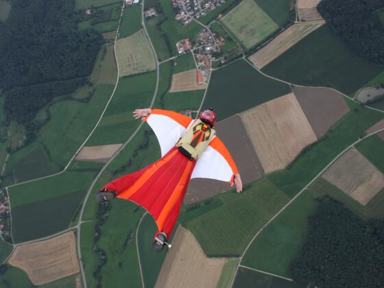 Fallschirmsprung mit skydive colibri