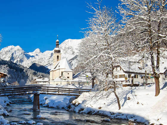 Die Kirche Ramsau im Winter