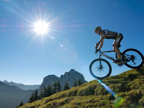 mountainbiker_21200x75045_02