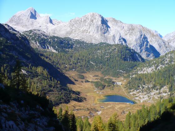 Funtenseekessel mit Hundstod und Schneiber im Hintergrund
