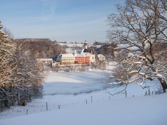 Kloster Höglwörth im Winter