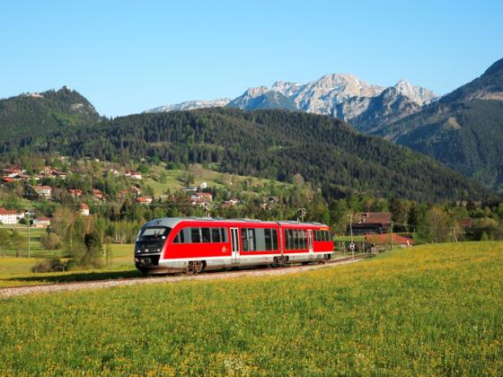 Bahnhöfe in Pfronten-Weißbach, Pfronten-Ried und Pfronten Steinach