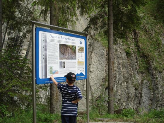 Infotafel vor dem Flysch