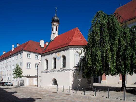Gruftkapelle und Kloster Hl. Kreuz