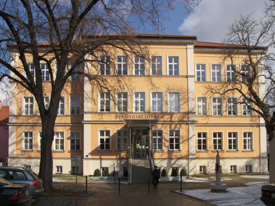 Öffentliche Toiletten bei der Stadtbibliothek