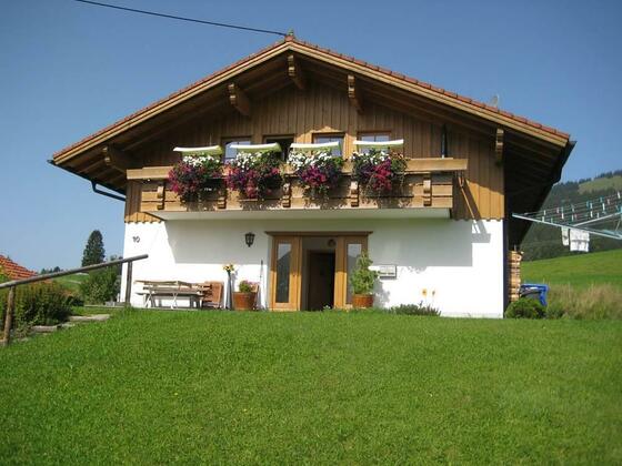 Unsere Haus im Sommer