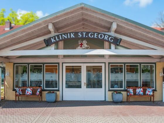 Eingang Klinik St. Georg Bad Aibling