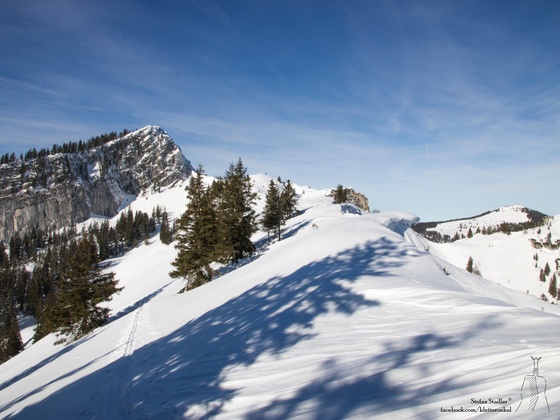 Blick von der Tristmahlnschneid zum Spitzstein (Ostwand)