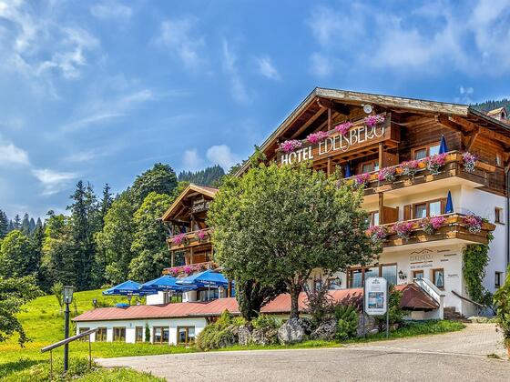 Hotel Edelsberg Außenansicht