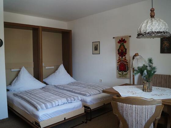 Schlafgelegenheit für 2 Personen