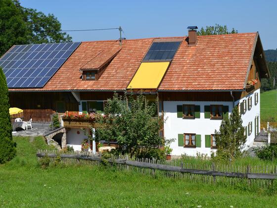 Ferienwohnung mit Balkon und Terrasse
