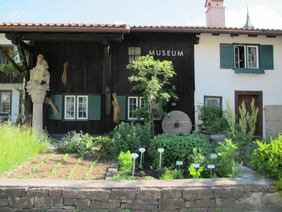 heimathaus_aussen_22052012_lam_07