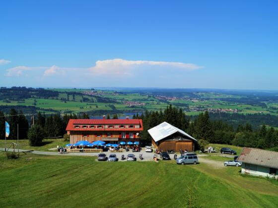 Buronhütte im Sommer