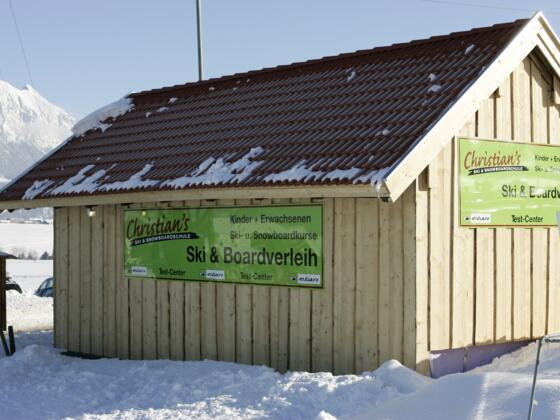 Von Bolsterlang und Sonderdorf ist die Skischule zu Fuß in max. 10 Minuten zu erreichen