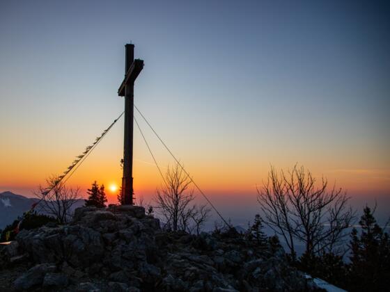 Sonnenuntergang am Aussichtspunkt.