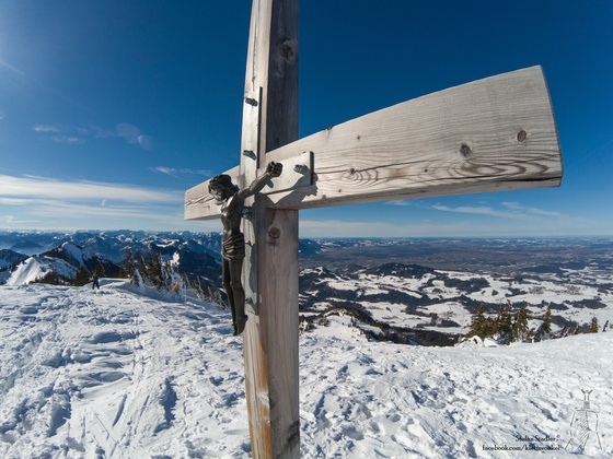 schönes Gipfelkreuz auf der Hochries