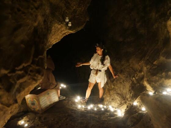Wildes Fräulein in der Sturmannshöhle während der Nostalgieführung in Obermaiselstein