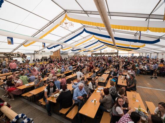Großer Scheidball im Festzelt in Obermaiselstein