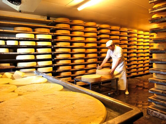 ofterschwang-bergbauern-sennerei-huettenberg