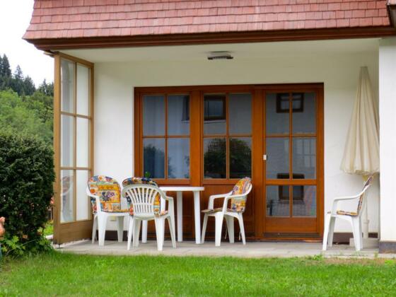Terrasse zur Ferienwohnung