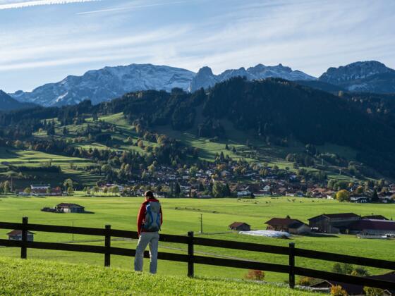 Blick nach Buching von St. Peter