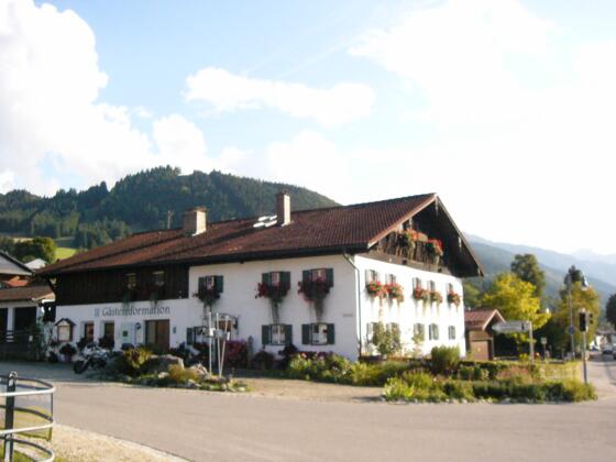 Gästeinformation/Tourist Information Buching